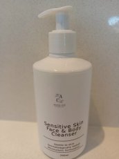 Sensitive Skin Face & Body Cleanser 290ml/Gevoelig